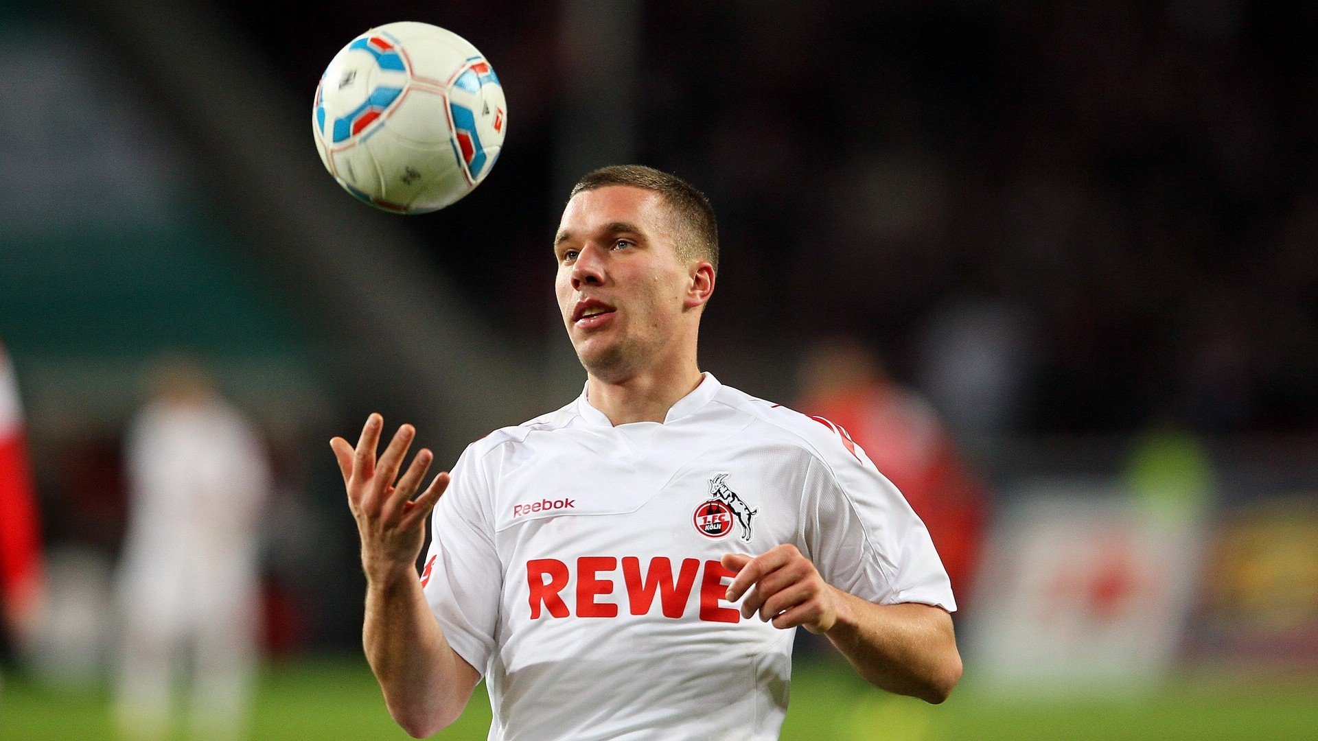 英超边路传中战术革新对进球效率的影响分析,英超技术特点