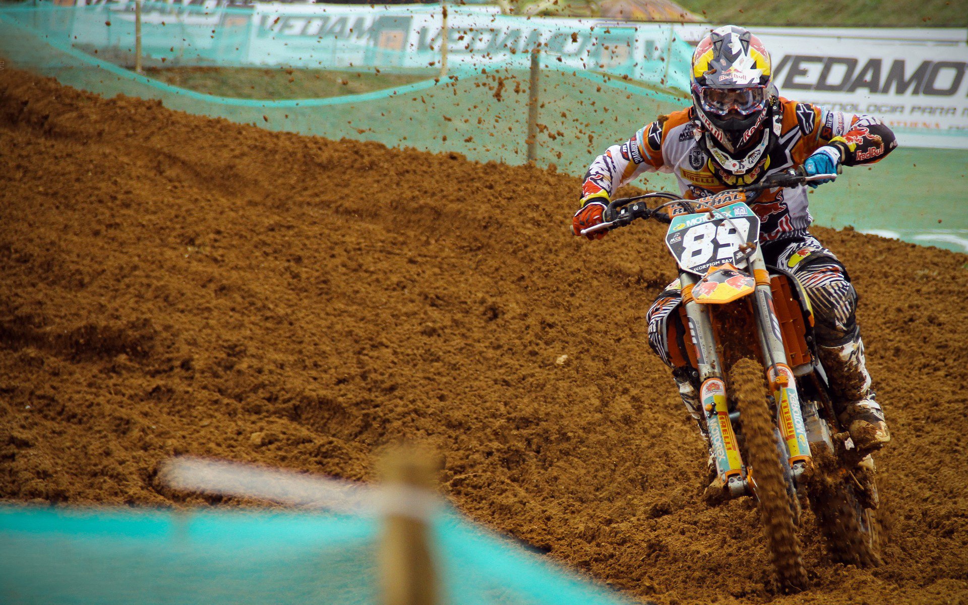 热刺进攻端跑动积极撕裂空间,热刺进球