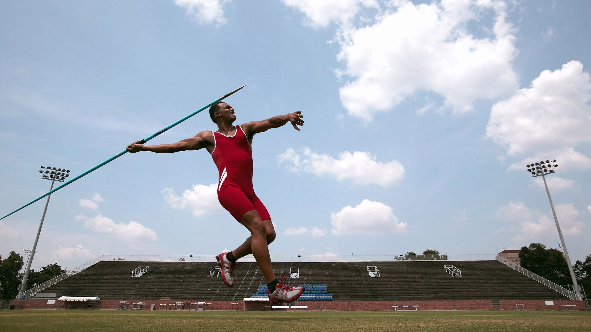 leyu乐鱼-十年还清十亿债务，雷军“榜一大哥”陈年经历揭秘